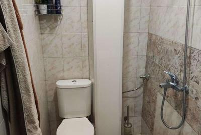 De vanzare in zona Schei garsoniera - 2