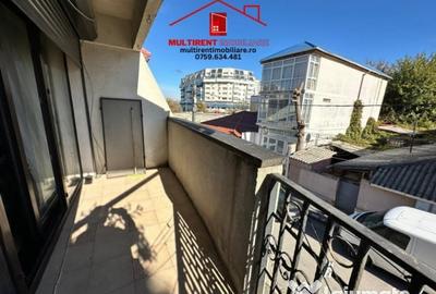 Casă cu 4 camere cu Teren 300 Mp în Piața Veche - 10