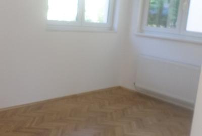 Casă cu 4 camere cu Canalizare în Domenii - 5