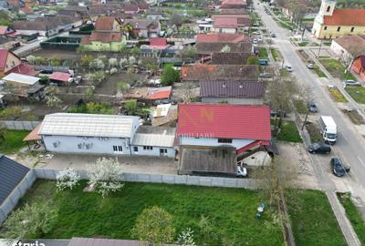 Casă cu Teren 1566 Mp în Giarmata - 5