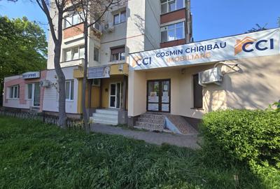 Spațiu comercial, de 65 mp, în 9 Mai - 22