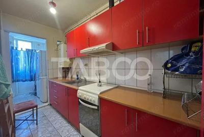 Garsoniera cu balcon si pivnita etaj 1 Zona Strand de vanzare - 3