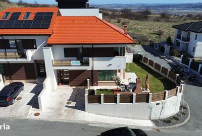 Casă cu 4 camere în Central