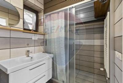 Apartament cu 3 camere decomandat în Centrul Civic - 3