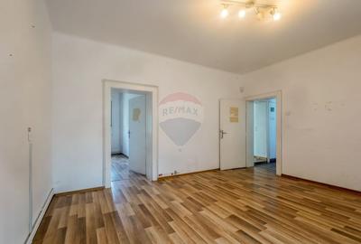 Casă cu 5 camere cu Teren 695 Mp în Tipografilor - 18