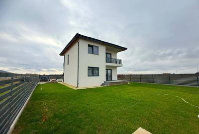 Vila Moderna Individuala / 4 Camere / 2 Bai / Teren 375 mp - 2
