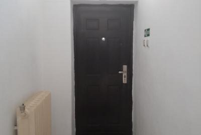 Casă individuală cu 5 camere cu Canalizare în Vatra Luminoasă - 12