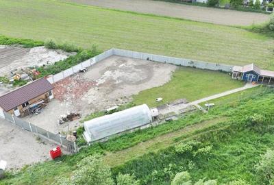 Teren de 1243 mp, în Stupini