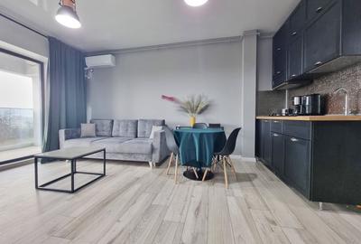 Rezidenta centrala in Mamaia cu vedere frontala catre lac - 2