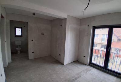 Duplex cu 4 camere cu Teren 247 Mp în Plopi - 8