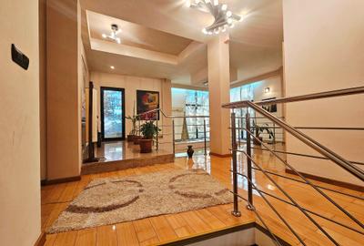 Duplex cu 9 camere cu Canalizare în Albert - 13