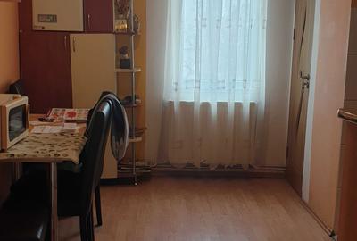 Apartament cu 3 camere decomandat în Central - 6