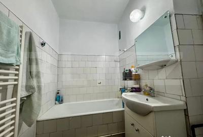 Apartament cu 4 camere semidecomandat în Central - 9