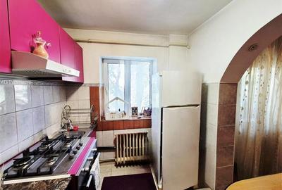 Apartament cu 4 camere de vanzare - 4