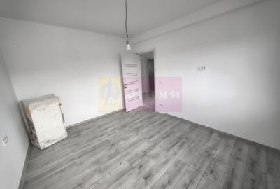 Casă individuală cu 4 camere cu Canalizare în Est - 52