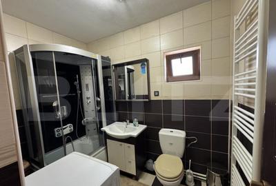 Apartament cu 3 camere, decomandat, zona semicentrala - 2