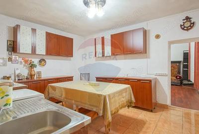 Casă cu 2 camere cu Teren 104 Mp în Schei - 12