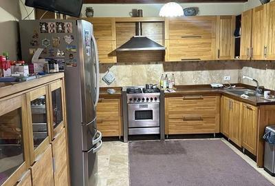 Casă cu 4 camere cu Teren 1700 Mp în Central - 19