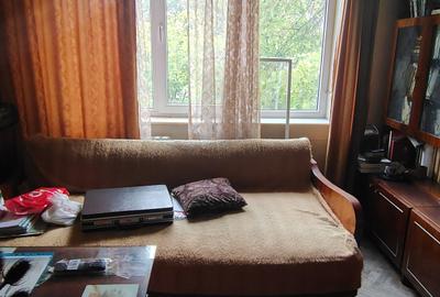 Strada Traian- apartament cu 3 camere semidecomandat, centrala pe gaz Strada Traian- apartament cu 3 camere semidecomandat, centrala pe gaz - 3