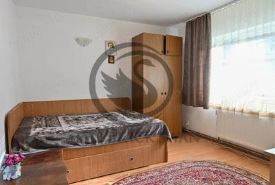 Apartament 2 camere de vanzare, Renovat | Azuga, Prahova | Comision 0% - 2