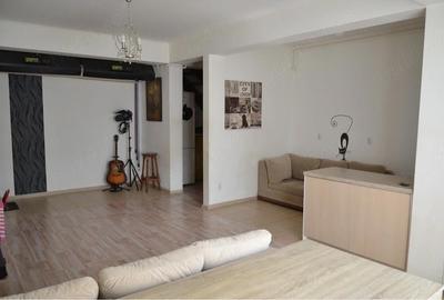 Apartament cu 4 camere decomandat în Central - 6