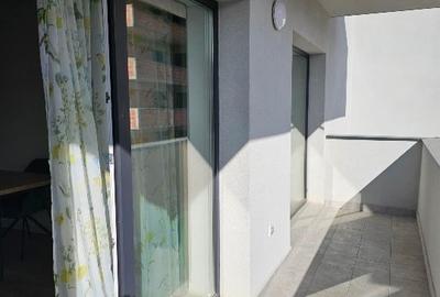 PF vand  AP nou  finisat si mobilat 47 mp util + 10 balcon + parcare cu CF, et2 - 5