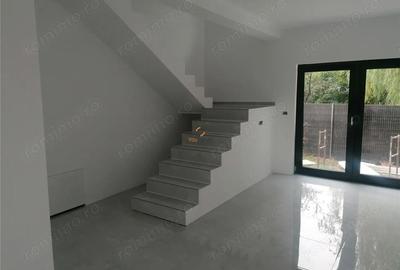 Casă cu Teren 300 Mp în Central - 2