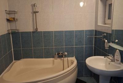 Apartament cu 3 camere decomandat în Tei - 3