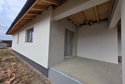 Casa individuala moderna cu patru camere, teren 553mp, Cristian - 10