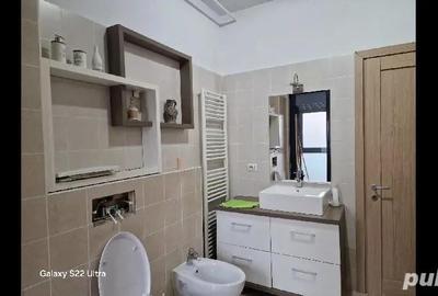 Apartament cu 2 camere semidecomandat în Dumbrăvița