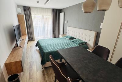 Garsonieră semidecomandată, mobilată în Unirii