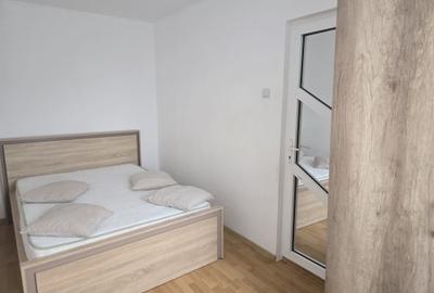 Năvodari -Liceul Lazăr Erdeleanu -3 camere-centrală gaze- termen lung -400 euro - 4