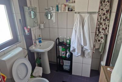 Apartament cu 2 camere decomandat în Rahova - 3
