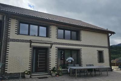 Casa de vanzare