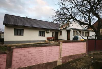 Casă cu 3 camere cu Teren 900 Mp în Central - 8