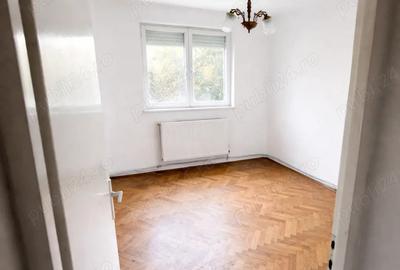 Apartament cu 3 camere semidecomandat în Central - 4