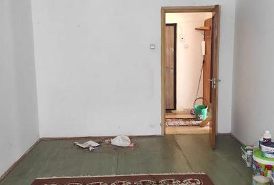 Apartament cu 3 camere în Drumul Taberei - 3