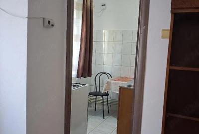 Garsonieră semidecomandată în Central - 1