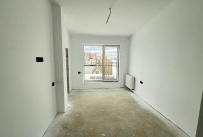 Apartament cu 2 camere semidecomandat în Tractorul - 2