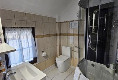 Casă cu Teren 1892 Mp în Sud - 11