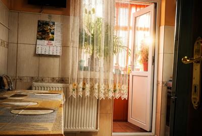 Apartament cu 3 camere decomandat în Dacia - 10