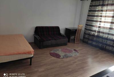 Garsonieră decomandată în Vitan - 3