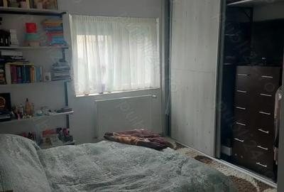 Apartament cu trei camere, zona Bradet - 4