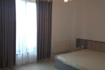Apartament cu 3 camere decomandat în Periferie - 2