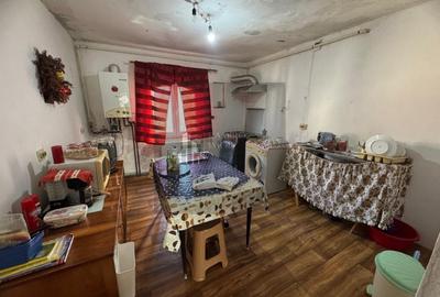 Apartament cu 4 camere decomandat în Central - 4