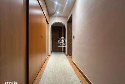 Apartament cu 3 camere decomandat în Nicolina - 3
