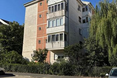 Apartament 3 camere, 93 mp, decomandat, etaj 2,zona Alfa - 6