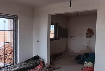 Casă individuală cu 4 camere cu Canalizare în Aroneanu - 6