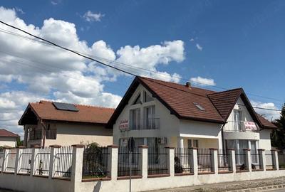 Casă cu Teren 500 Mp în Central - 1