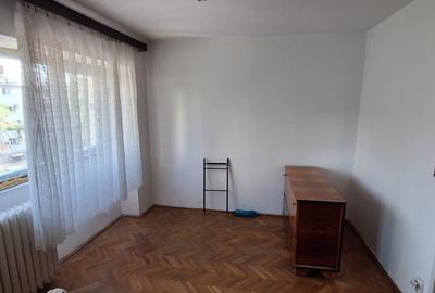 Apartament 4 camere spațios,  decomandat, Pantelimon - liceul Blaga Apartament 4 camere spațios,  decomandat, Pantelimon - liceul Blaga - 3